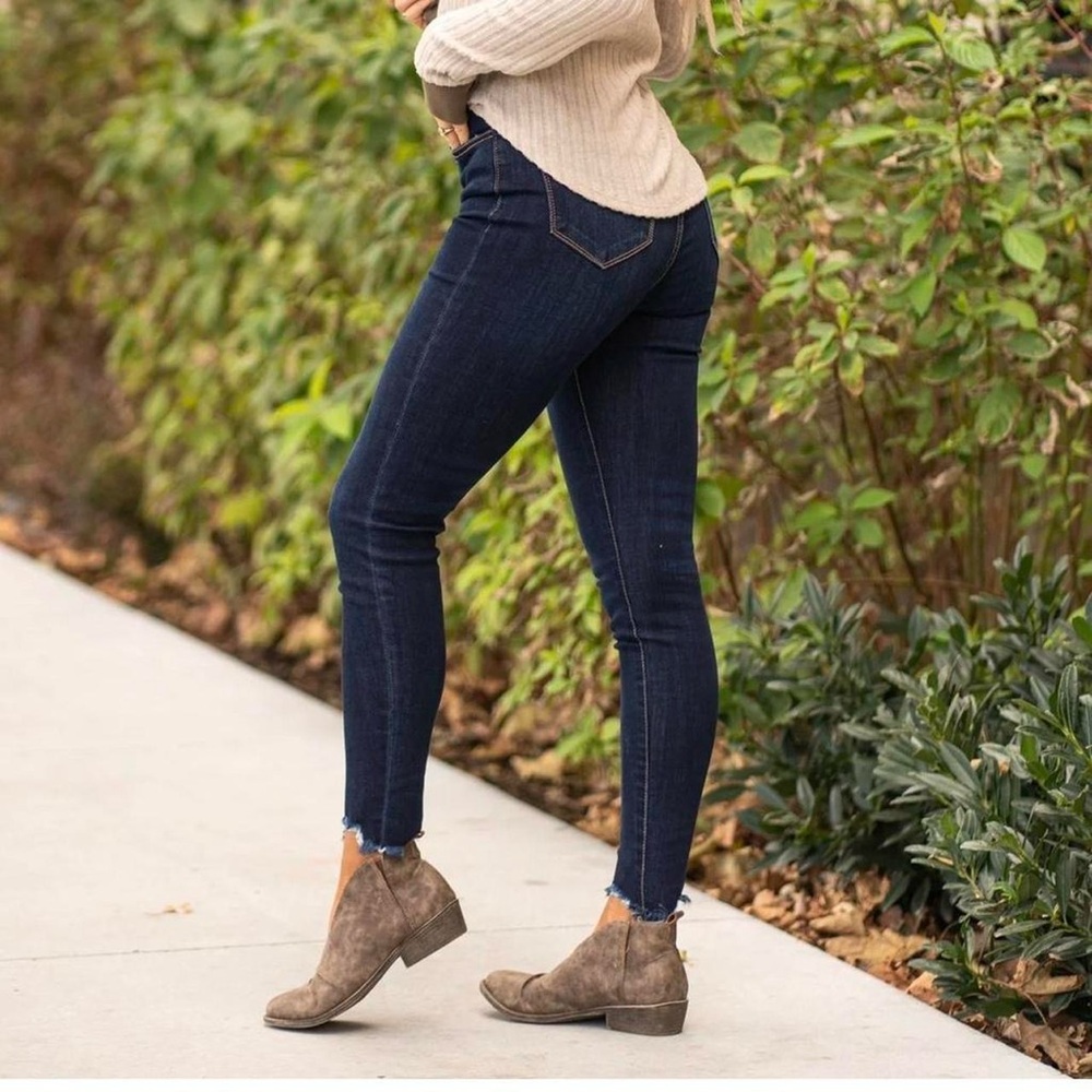 KanCan Women's High Rise Dark Denim Jeans - Picture 6 of 8